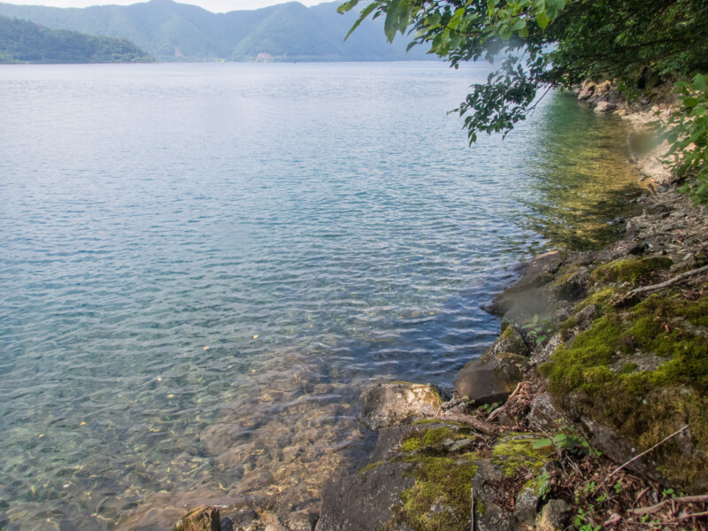 山梨の本栖湖にてアルティチュードダイビング